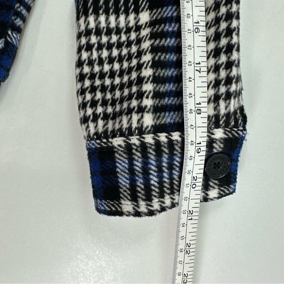GUESS Girls Blue Plaid Jacket with Faux Fur Collar L-14 - Picture 8 of 9